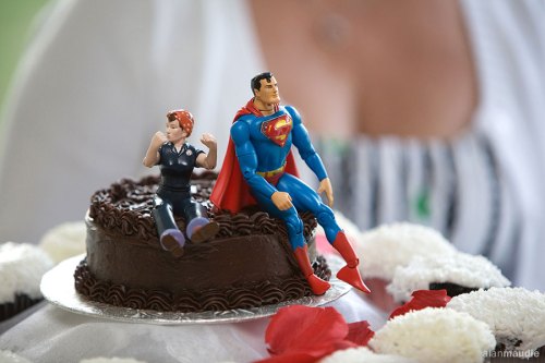 Posted in Comic Food Wedding Tagged cake comics photo photographer 